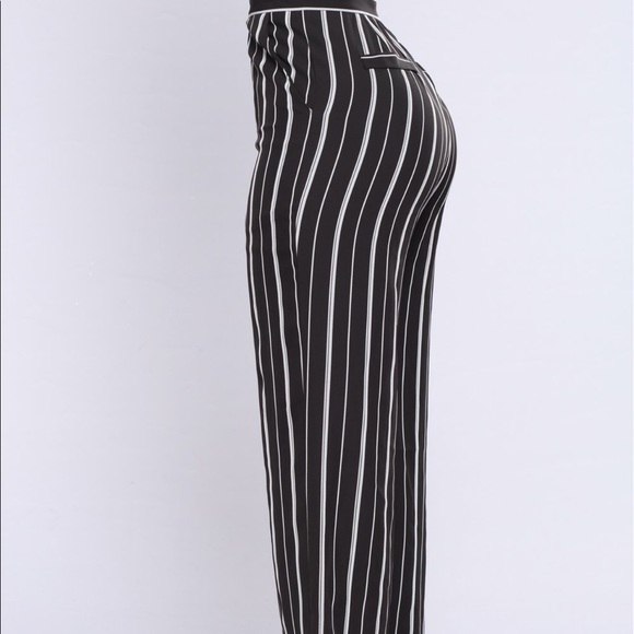 Fashion nova Carlibela stripe pants - Picture 4 of 5